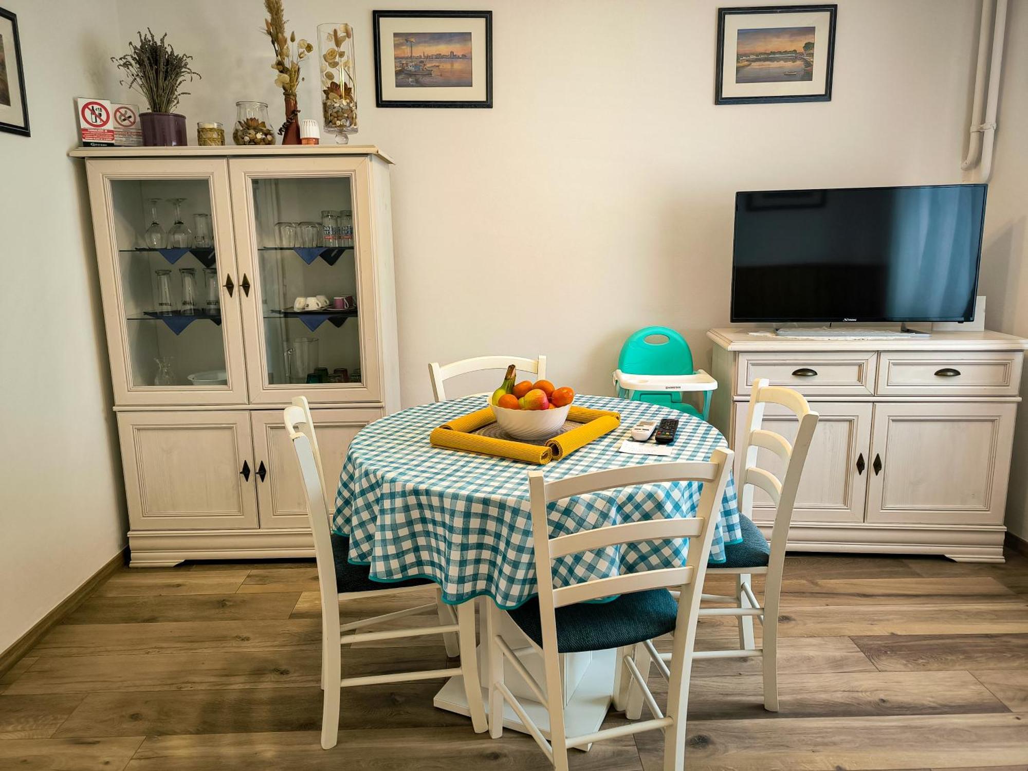 Apartman Valerija Umag Ngoại thất bức ảnh